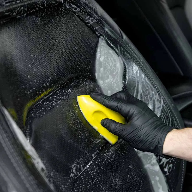 Brosse Spéciale Cuir